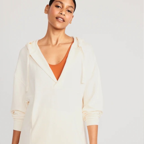 NWT OLD NAVY Oversized Live-In French-Terry Tunic Hoodie Creme De La Creme - Picture 2 of 5